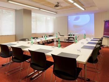 Hotel Mercure Paris Porte De St Cloud
