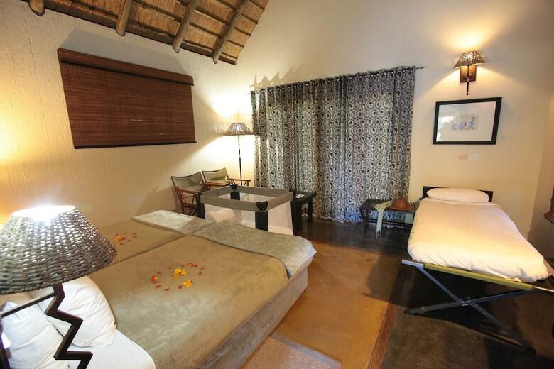 Hotel Hippo Hollow