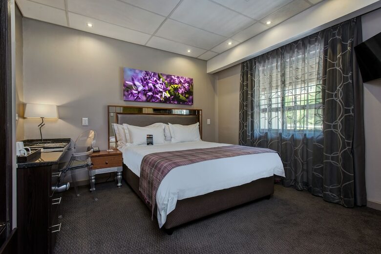 Hotel Protea Manor (.)