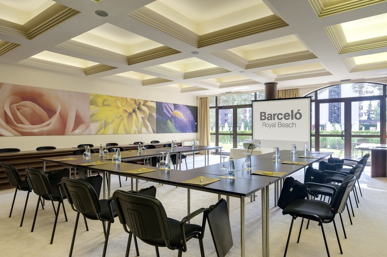 Hotel Barcelo Royal Beach