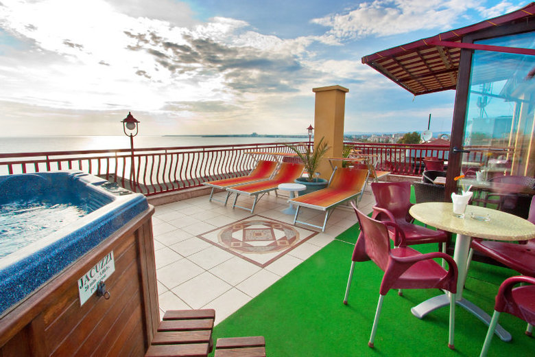 Hotel St. George