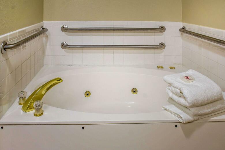 Hotel Comfort Inn & Suites Cedar Rapids North - Collins Road