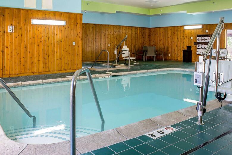 Hotel Comfort Inn & Suites Cedar Rapids North - Collins Road