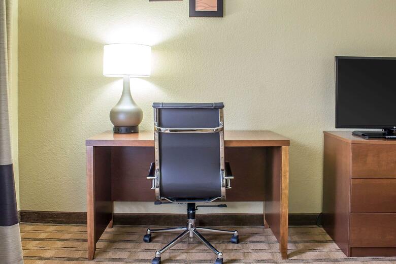 Hotel Comfort Inn & Suites Cedar Rapids North - Collins Road