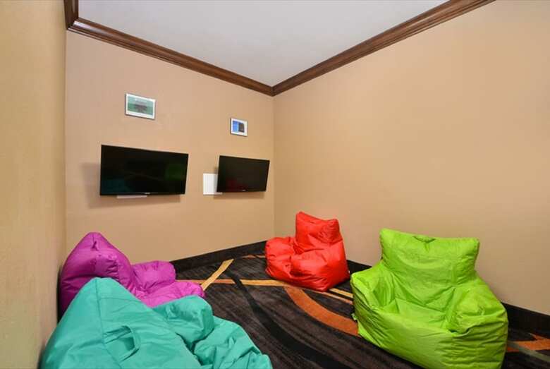 Hotel Comfort Inn & Suites Cedar Rapids North - Collins Road