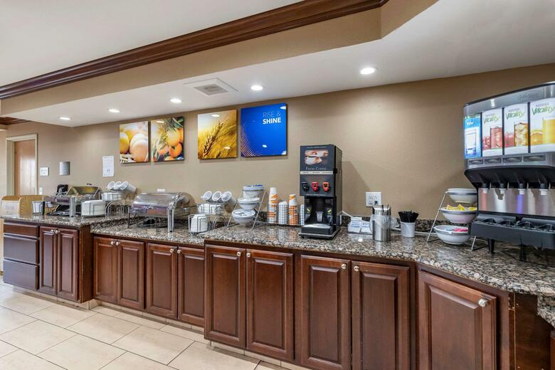 Hotel Comfort Inn & Suites Cedar Rapids North - Collins Road