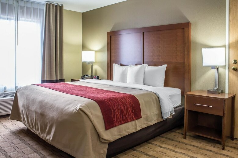 Hotel Comfort Inn & Suites Cedar Rapids North - Collins Road