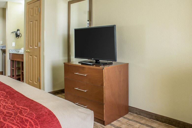 Hotel Comfort Inn & Suites Cedar Rapids North - Collins Road