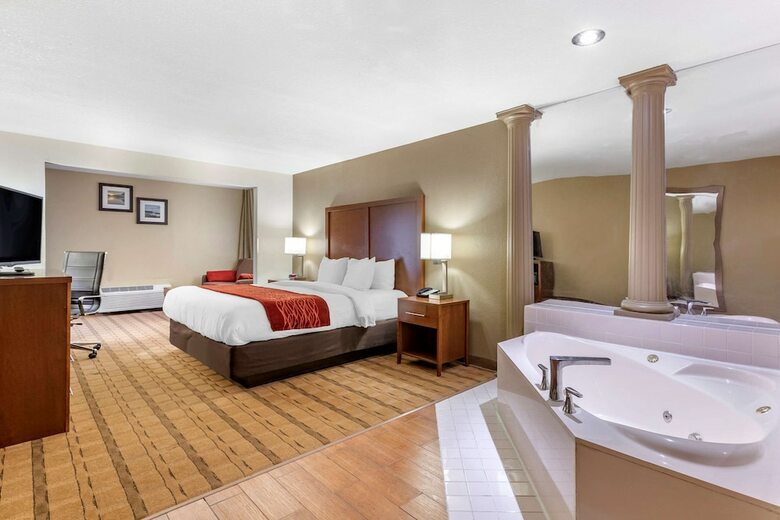 Hotel Comfort Inn & Suites Cedar Rapids North - Collins Road