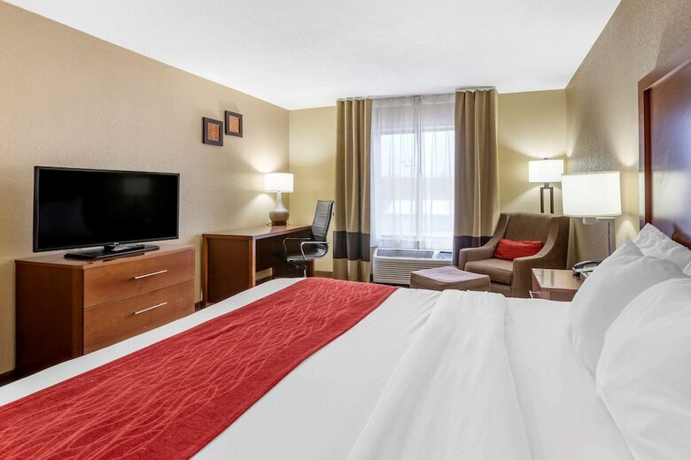 Hotel Comfort Inn & Suites Cedar Rapids North - Collins Road