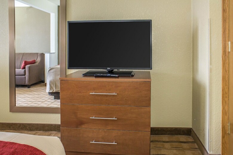 Hotel Comfort Inn & Suites Cedar Rapids North - Collins Road