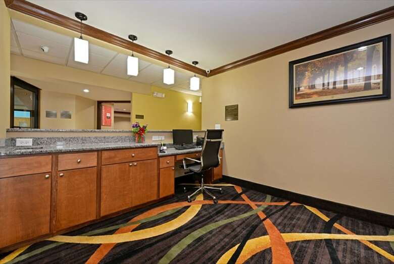 Hotel Comfort Inn & Suites Cedar Rapids North - Collins Road
