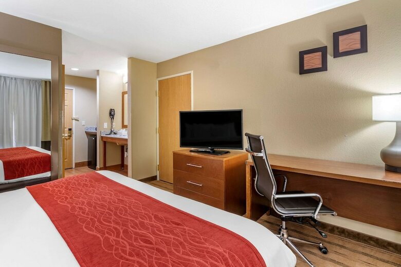 Hotel Comfort Inn & Suites Cedar Rapids North - Collins Road