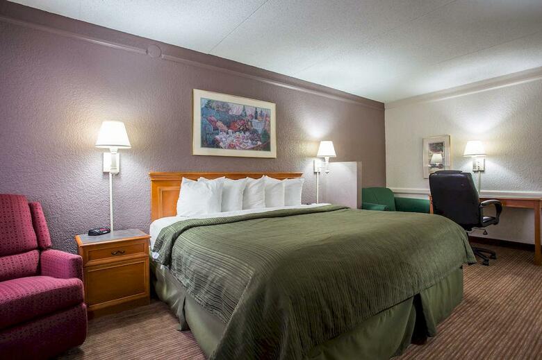 Hotel Quality Inn & Suites Charlotte Airport