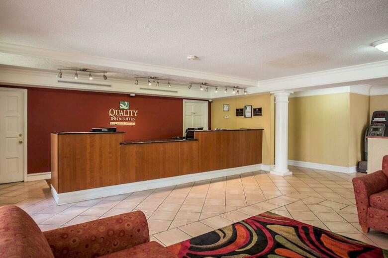 Hotel Quality Inn & Suites Charlotte Airport