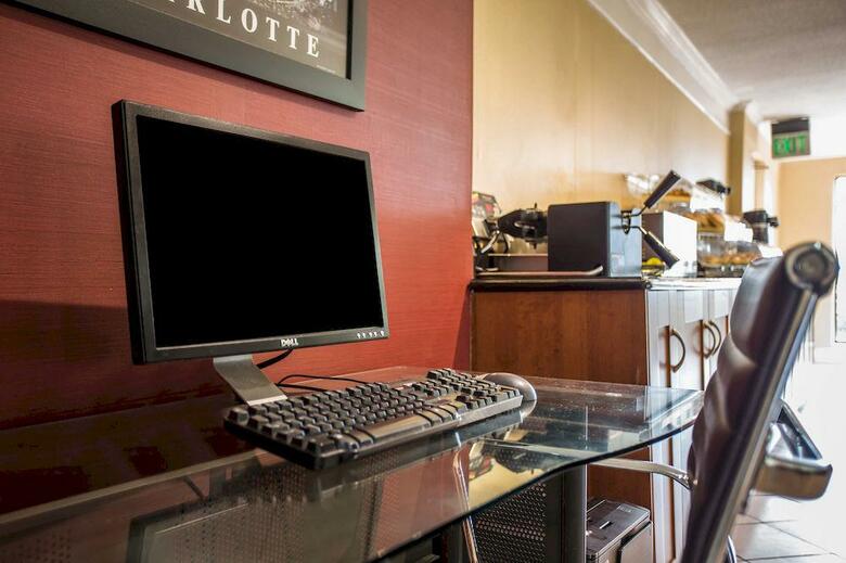 Hotel Quality Inn & Suites Charlotte Airport