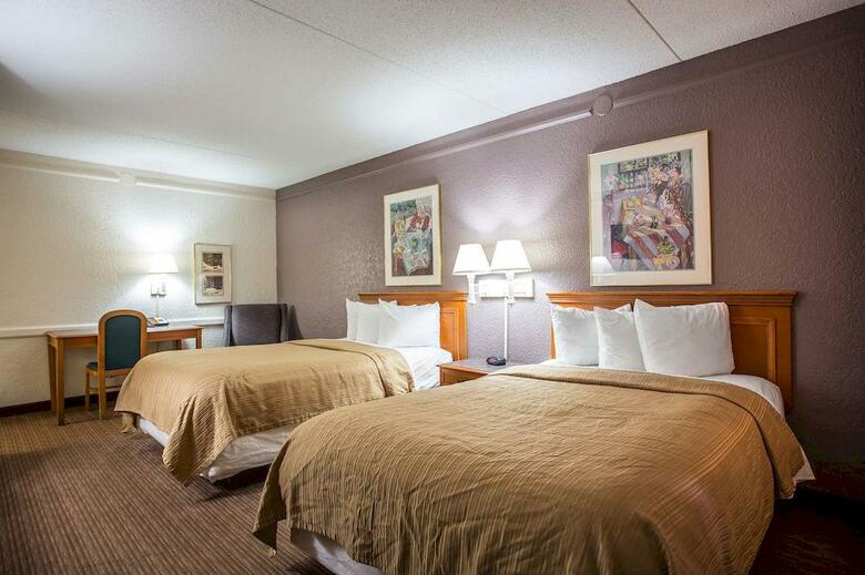 Hotel Quality Inn & Suites Charlotte Airport