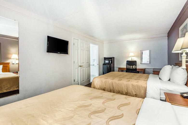 Hotel Quality Inn & Suites Charlotte Airport