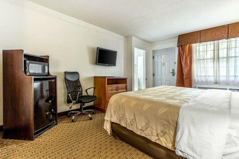 Hotel Quality Inn & Suites Charlotte Airport