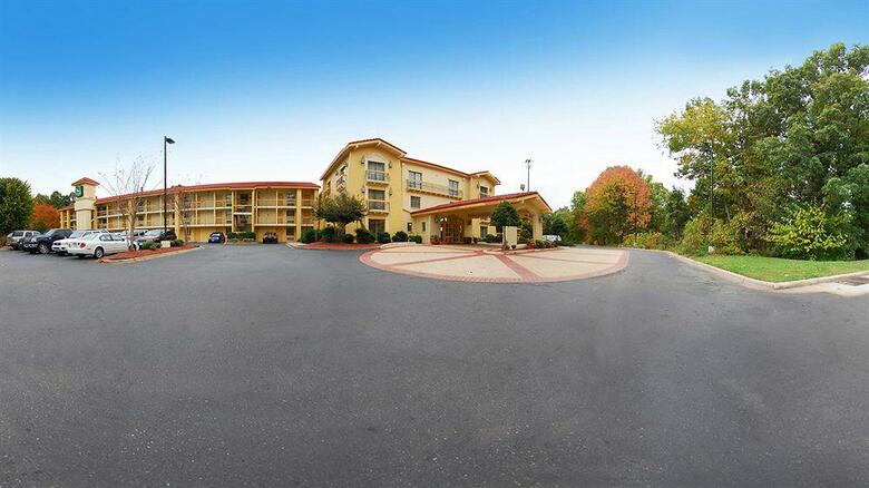 Hotel Quality Inn & Suites Charlotte Airport