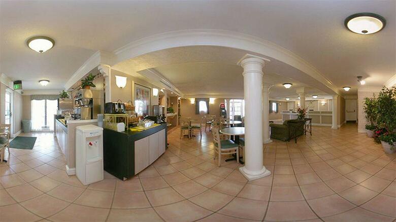 Hotel Quality Inn & Suites Charlotte Airport