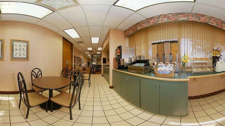 Hotel Quality Inn & Suites Charlotte Airport