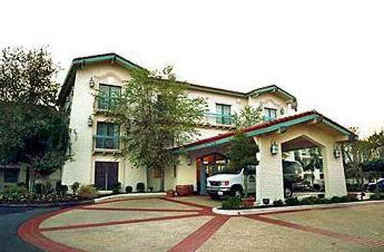 Hotel Quality Inn & Suites Charlotte Airport