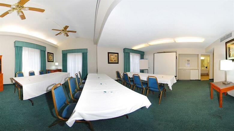 Hotel Quality Inn & Suites Charlotte Airport