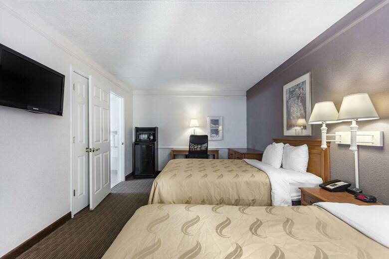 Hotel Quality Inn & Suites Charlotte Airport