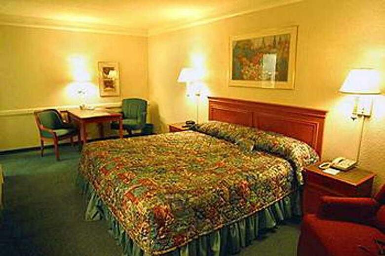 Hotel Quality Inn & Suites Charlotte Airport