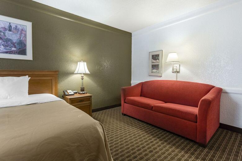 Hotel Quality Inn & Suites Charlotte Airport