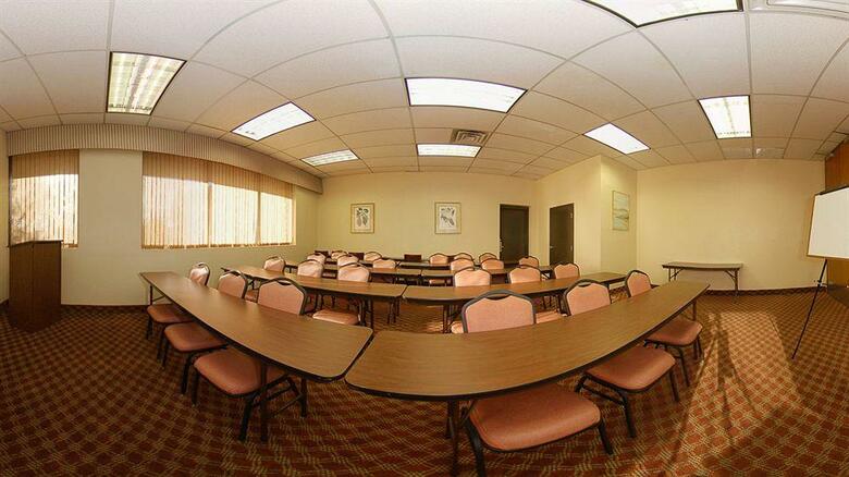 Hotel Quality Inn & Suites Charlotte Airport