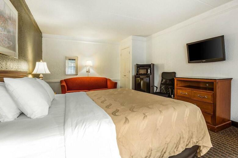 Hotel Quality Inn & Suites Charlotte Airport