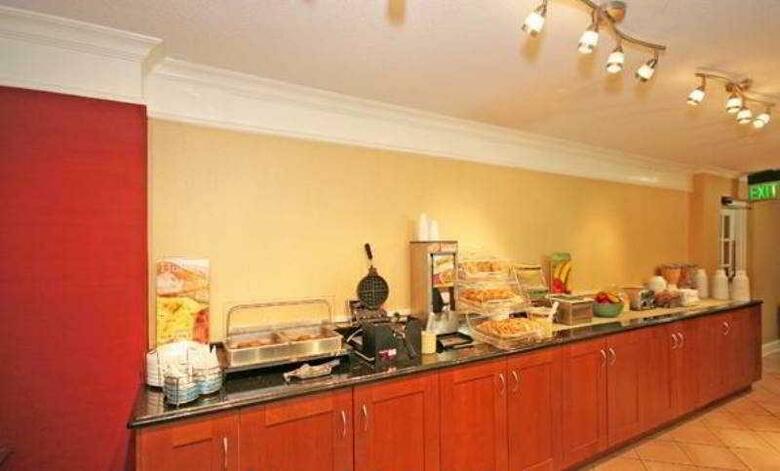 Hotel Quality Inn & Suites Charlotte Airport