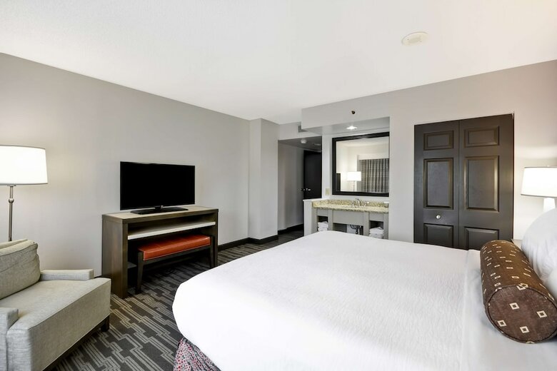 Hotel Embassy Suites Charlotte