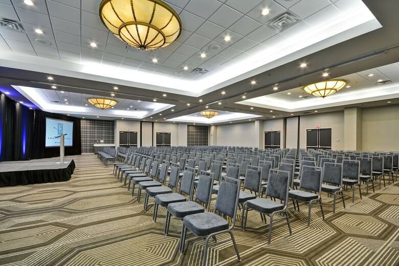 Hotel Embassy Suites Charlotte