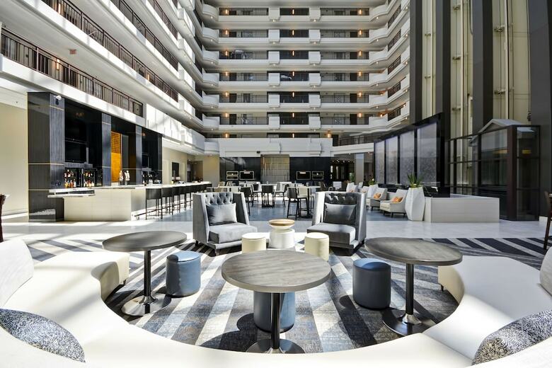 Hotel Embassy Suites Charlotte