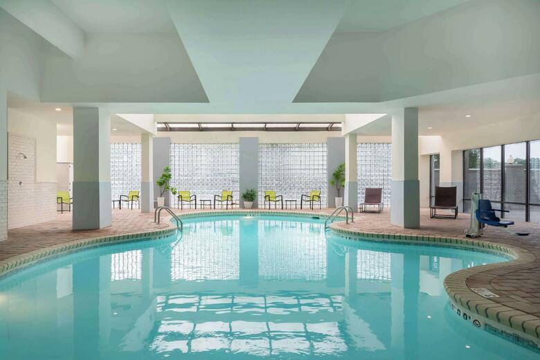 Hotel Embassy Suites Charlotte
