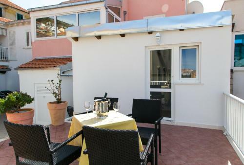 Apartments Tomy & Domy