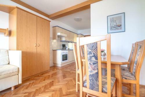 Two-bedroom Apartment In Klimno IV