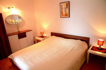 Apartments Pera