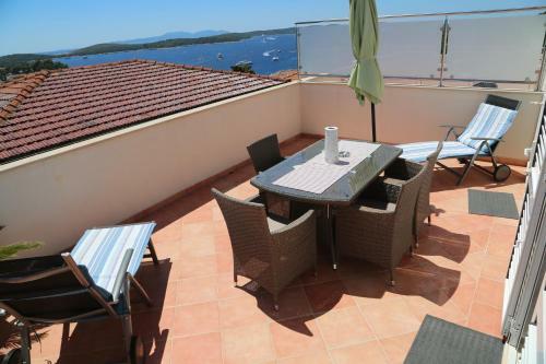 Apartments Jakov And Antonia