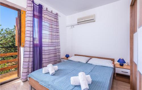 Three-bedroom Apartment Krk With Sea View 03
