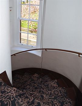 Cathedral House Hotel