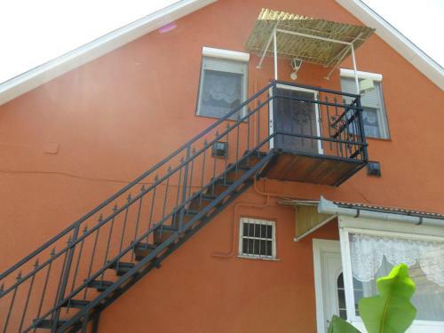 Hostal Joli Guesthouse