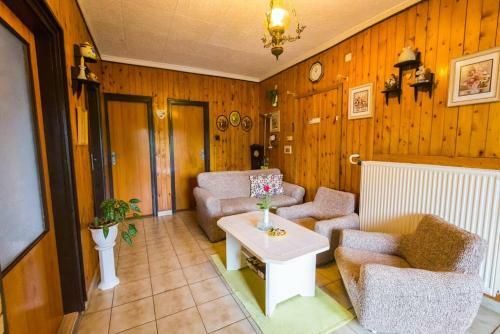 Hostal Joli Guesthouse