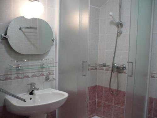 Bed & Breakfast St. Hubertus �tterem �s Panzi�