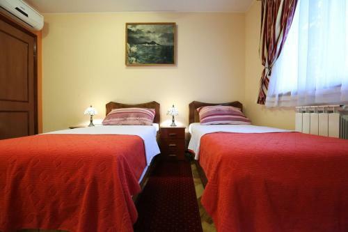 Hostal Vienna Apartments