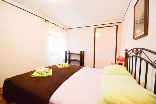 Two-bedroom Apartment In Pomer I