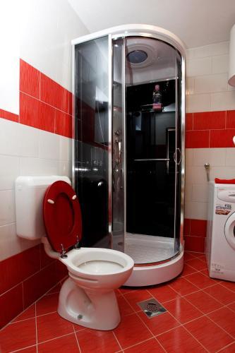 Two-bedroom Apartment In Pomer I